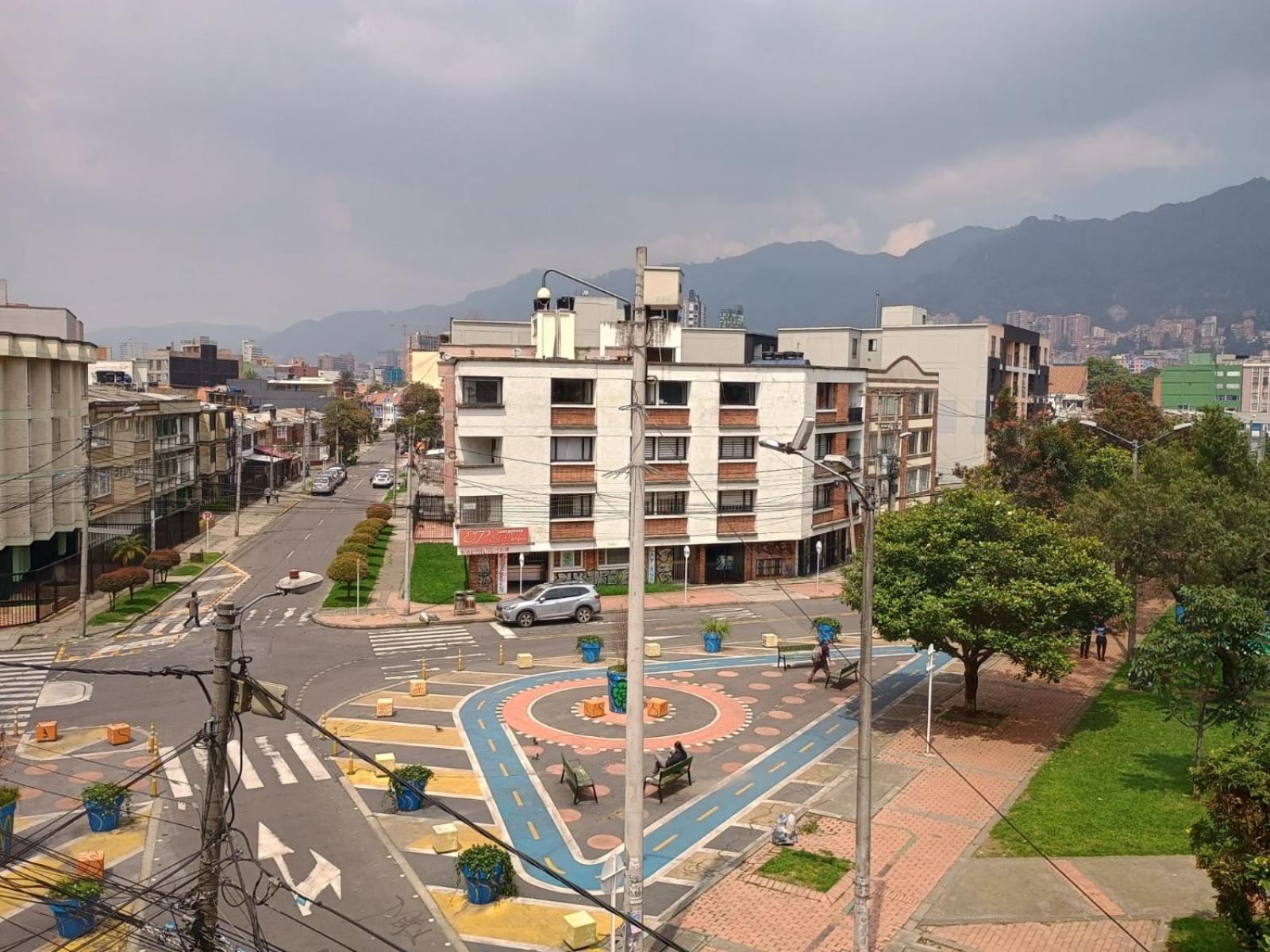 Hoteles Bogota Inn Galerias Exterior photo